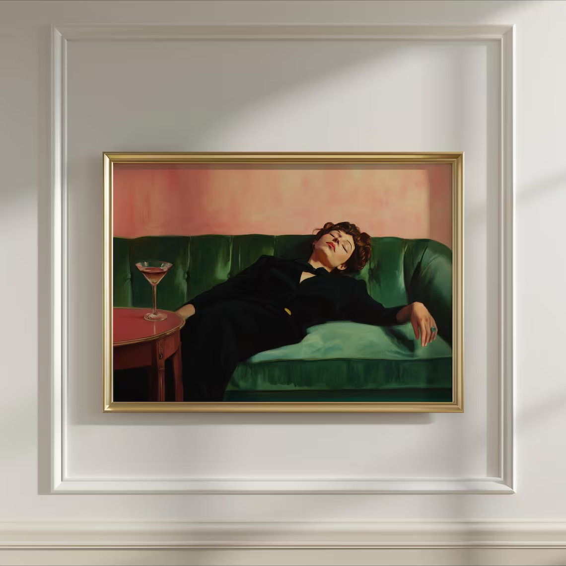 Woman on Couch with Martini |  - Photography By avis et prix